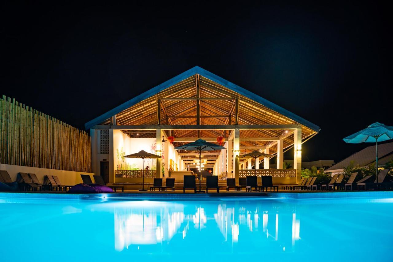 You&Me Resort Pagoda Beach ภายนอก รูปภาพ