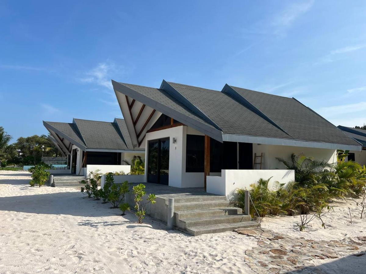 You&Me Resort Pagoda Beach ภายนอก รูปภาพ